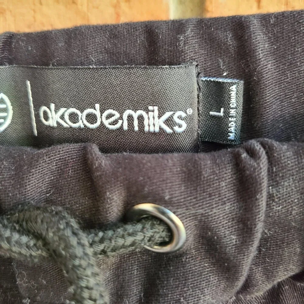 Akademiks Men's Pull-On Jogger Pants with Pockets Zipped Sides Black Size L